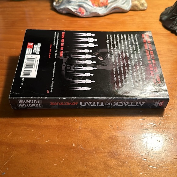 Attack On Titan Adventure book - Picture 6 of 6